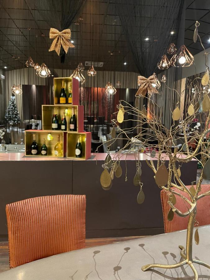Planet Hotel Hollybum Lubumbashi Eksteriør bilde