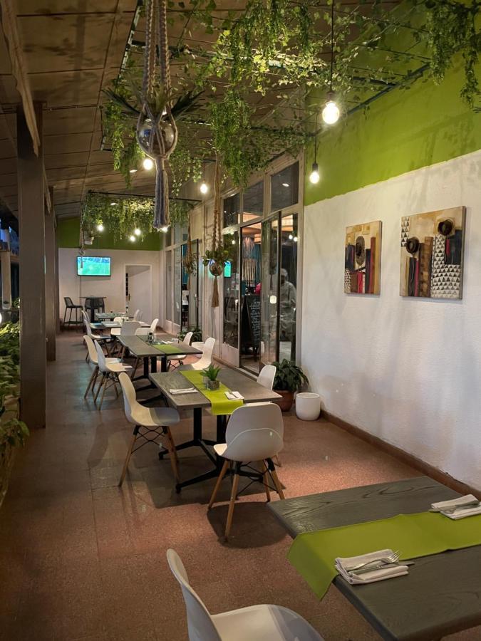 Planet Hotel Hollybum Lubumbashi Eksteriør bilde