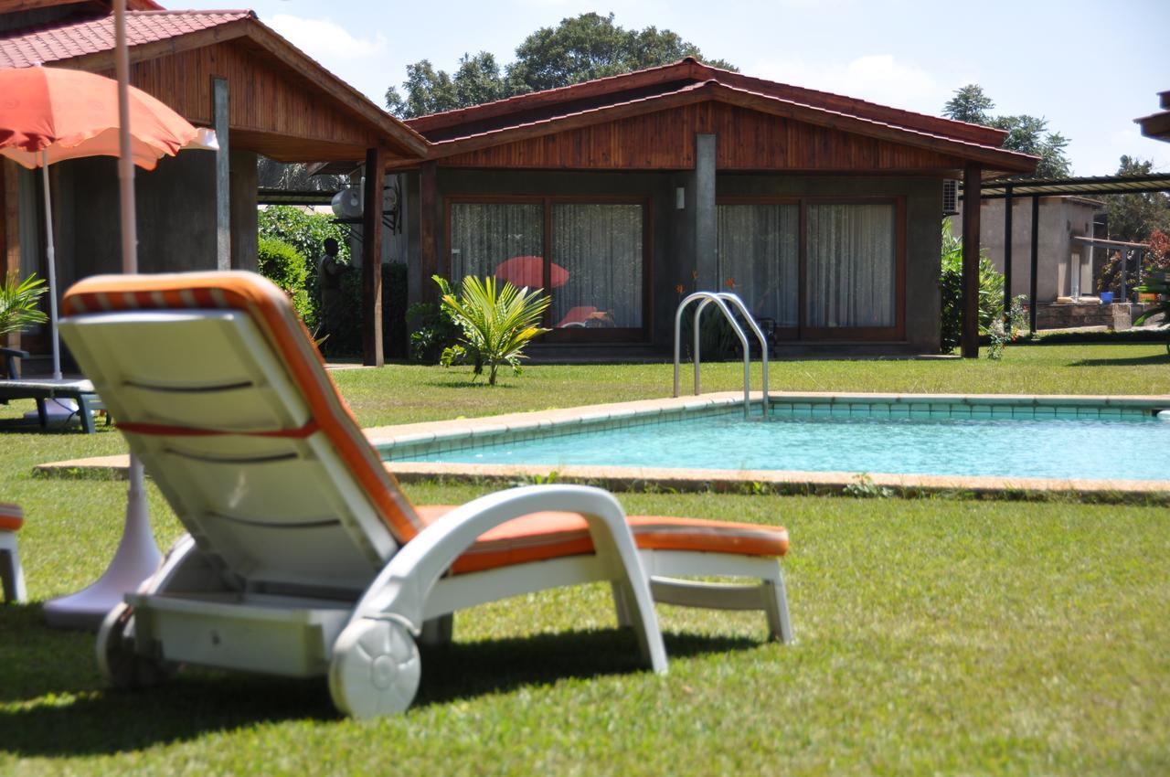 Planet Hotel Hollybum Lubumbashi Eksteriør bilde