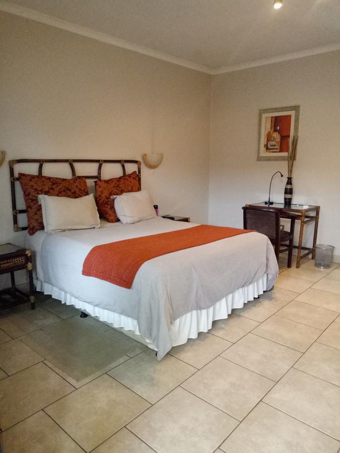 Planet Hotel Hollybum Lubumbashi Eksteriør bilde